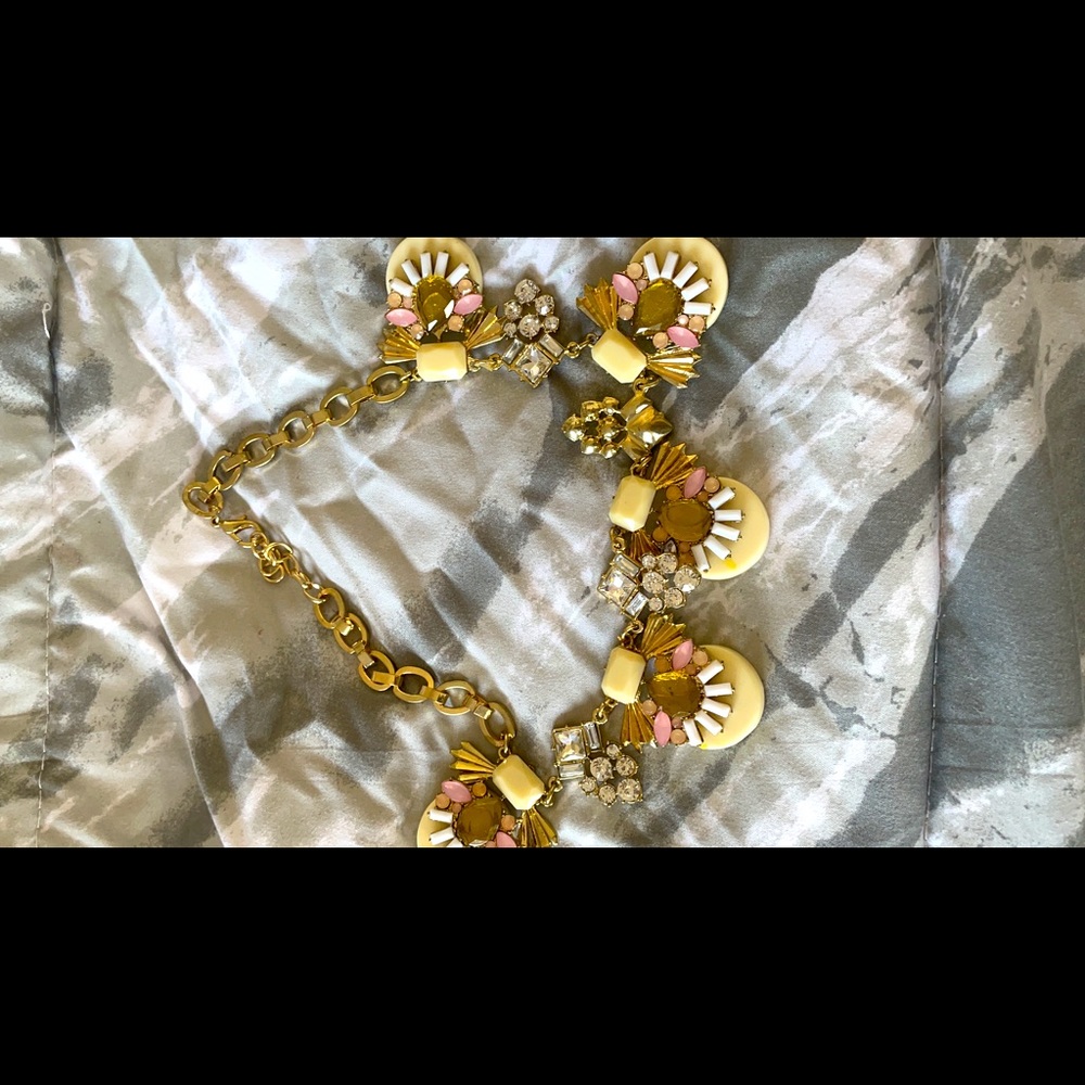 Jewelry - Picture 7 of 8